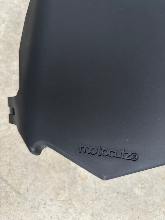 Motocutz plate