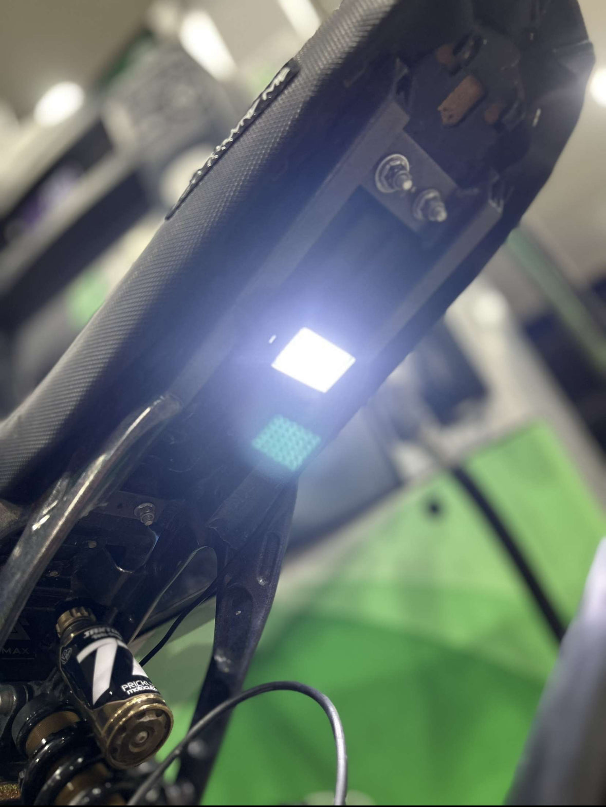 Plug And Play Rock Light