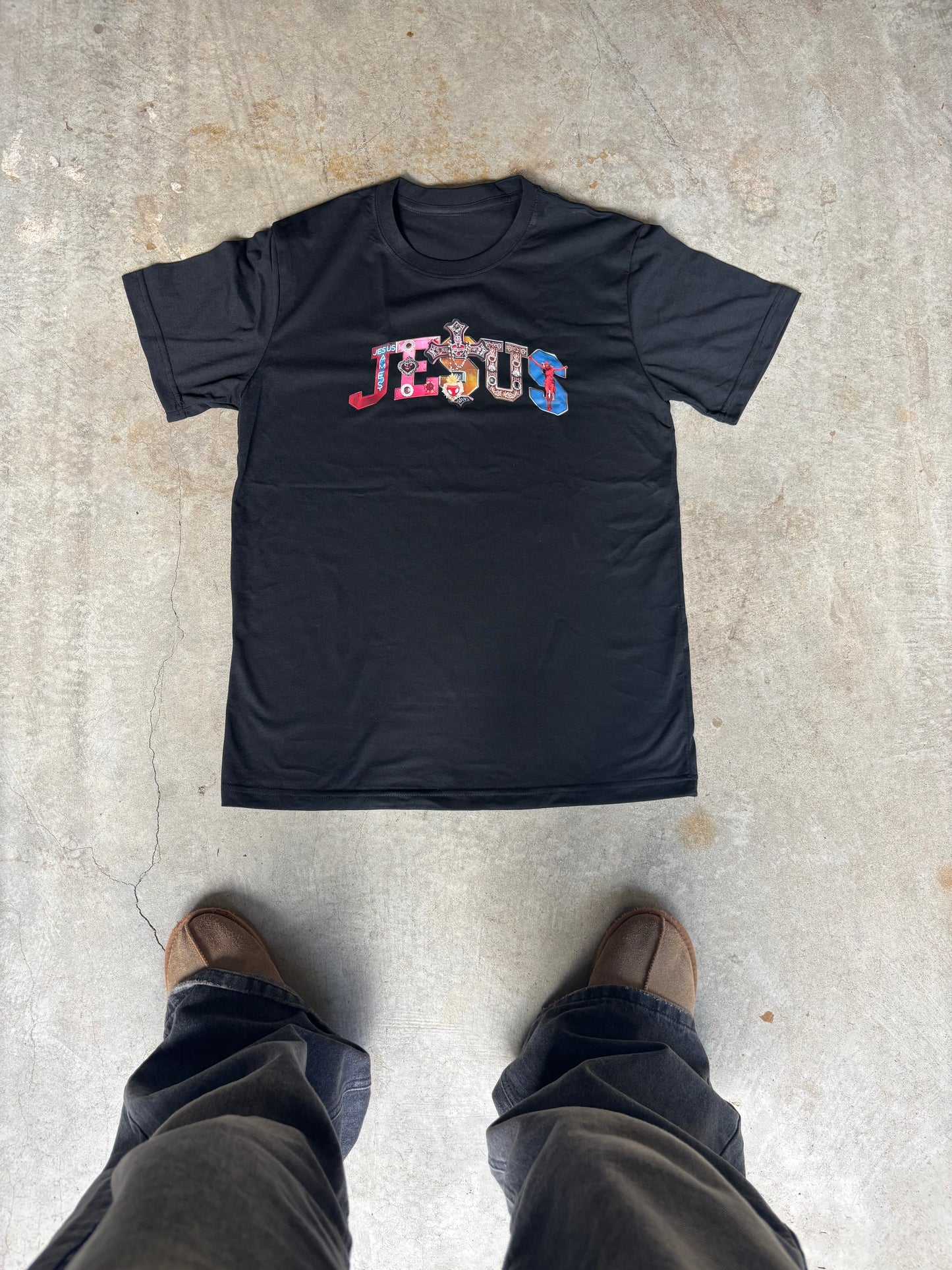 Holythreadz tee