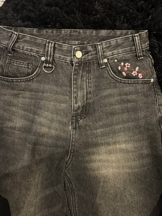 Baggy Black Embroidered Jeans